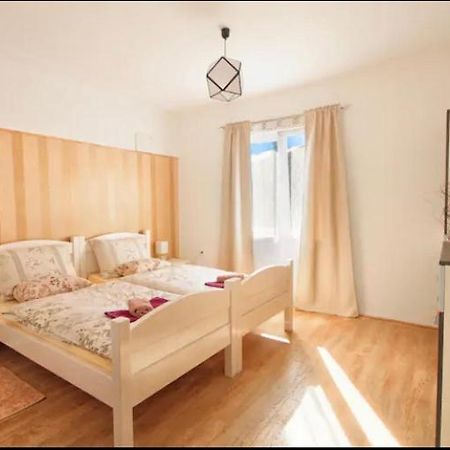 Rooms Bobic Licko Petrovo Selo المظهر الخارجي الصورة