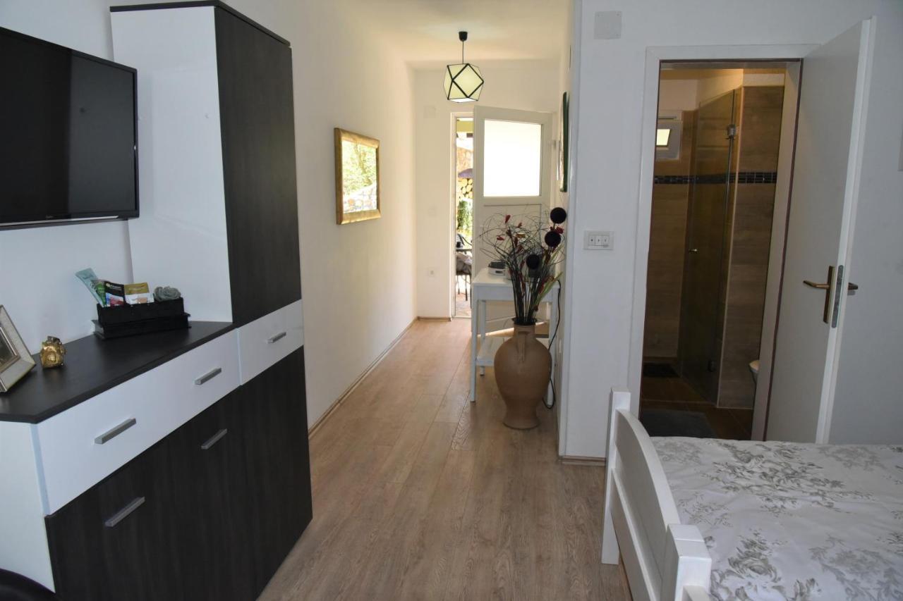 Rooms Bobic Licko Petrovo Selo المظهر الخارجي الصورة