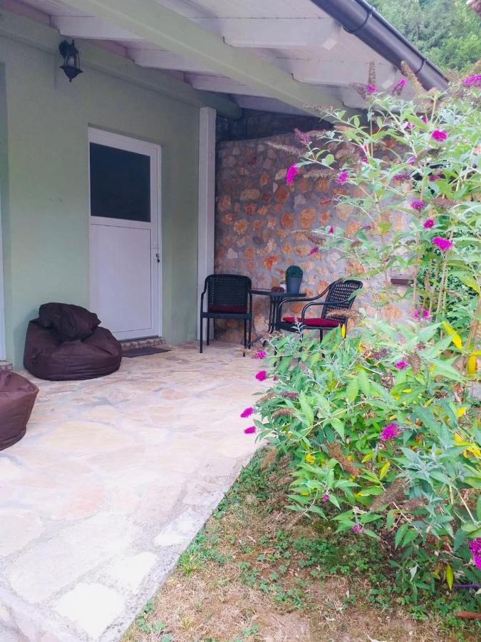 Rooms Bobic Licko Petrovo Selo المظهر الخارجي الصورة